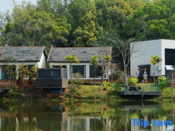 Menghai Meng Bala Jingmo Landscape Hot Spring Homestay