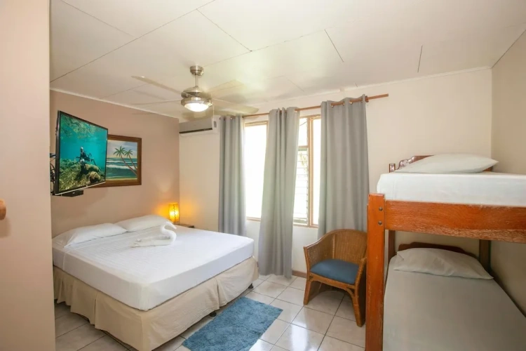 Classic Quadruple room