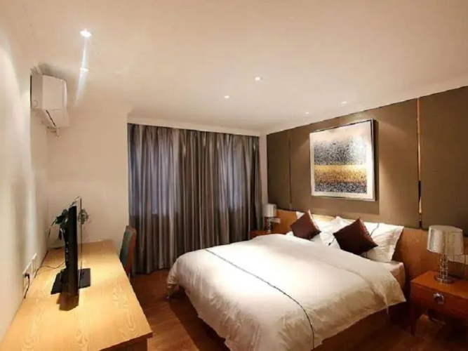 Chongqing Royal Serviced Apartment