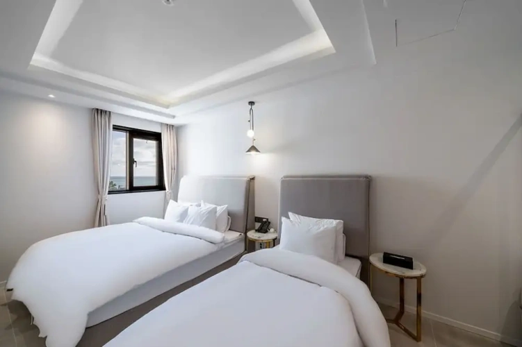 Business Twin room