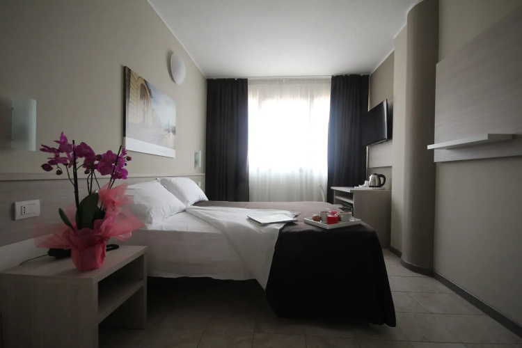 Best Quality Hotel Politecnico