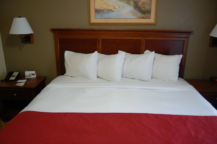 Holiday Inn Express & Suites Elyria by IHG