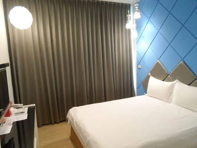 Lightness Hotel