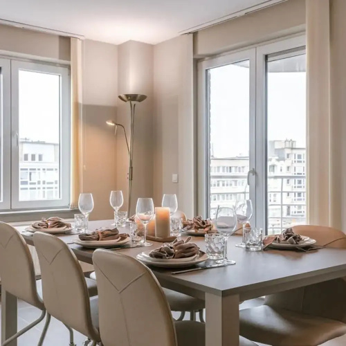 Spacious Apartment With Lateral sea View