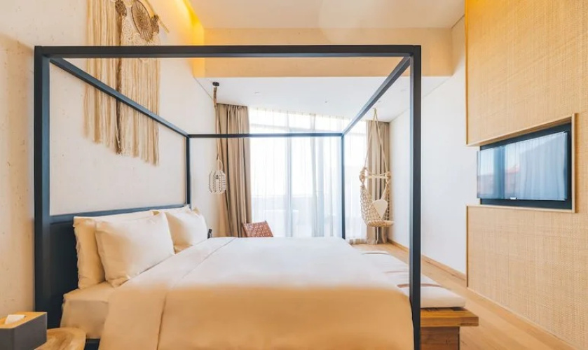 Atour Hotel