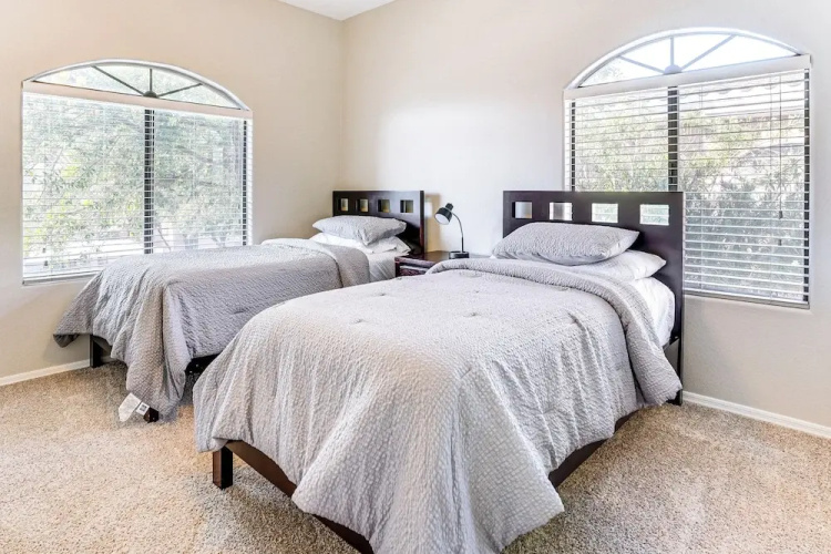 3 Mi to Westgate District: Condo w/ Pool Access