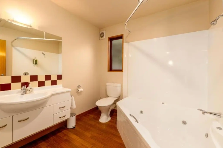 1 Bedroom Suite