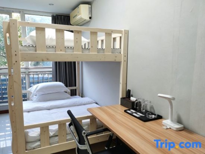 Bed in Dorm (male dorm)
