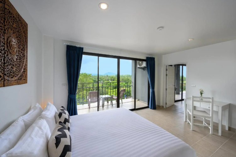 Maikhao Hotel