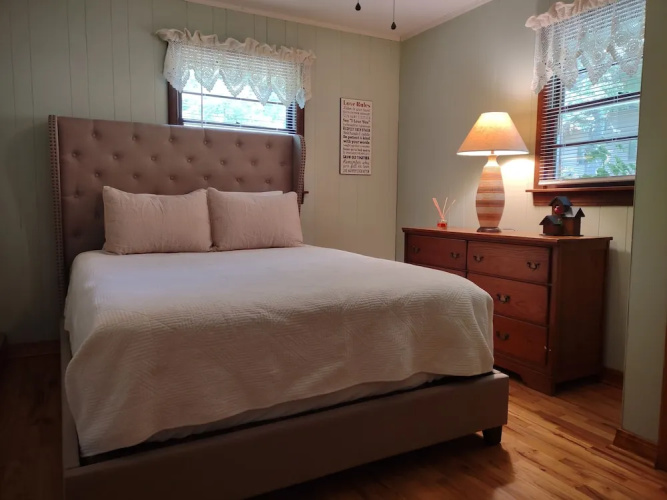 Cozy Creek Cottages