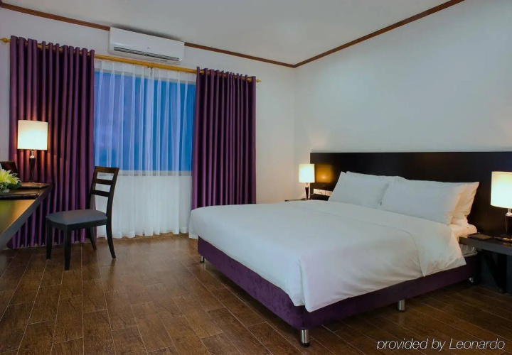 Holidays-hanoi Hotel
