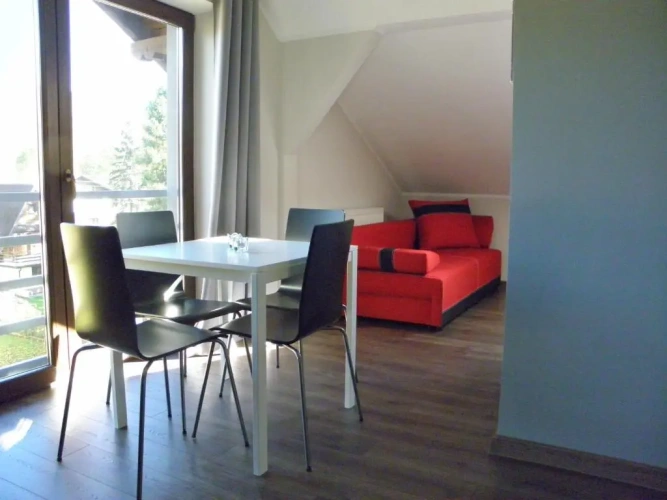 1 Bedroom Apartment with mountain view