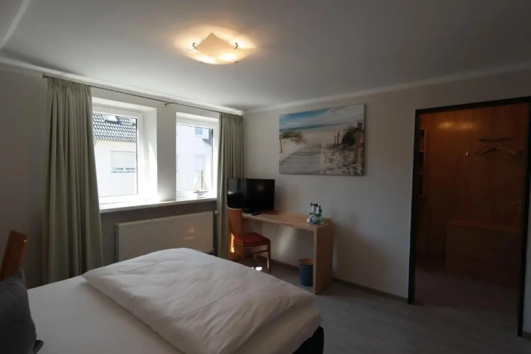 Standard Single room
