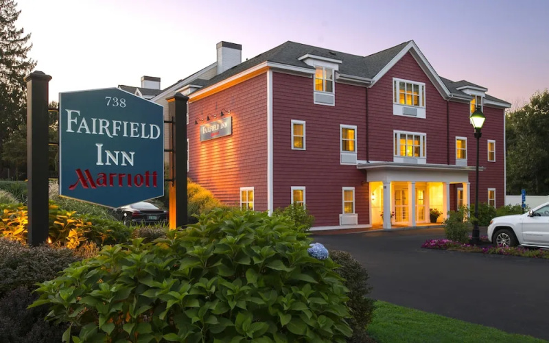 Wayside Carriage House Inn