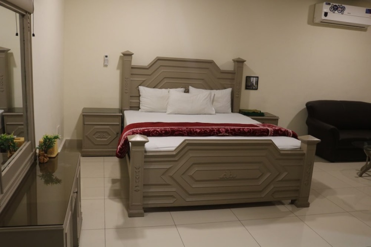 Rysons Continental Hotel