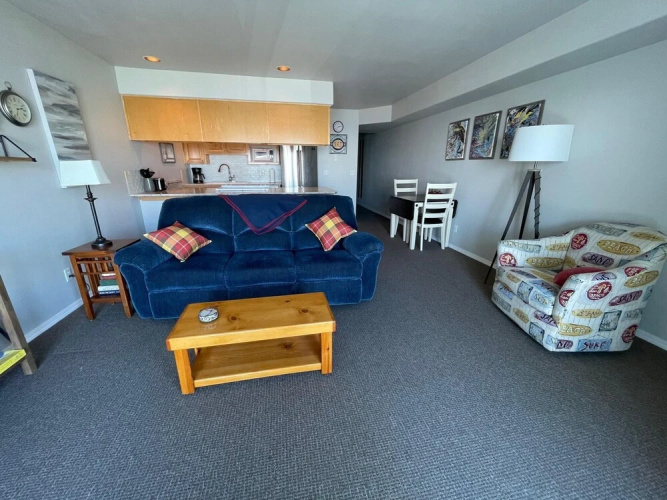 Waters Edge 303