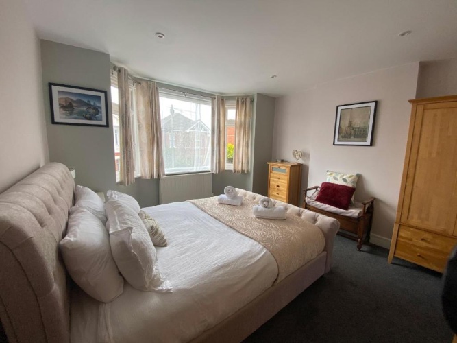 3 Bedrooms Cottage