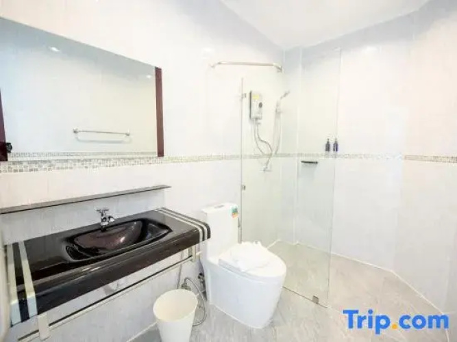 Marble Arch De Loei Hotel