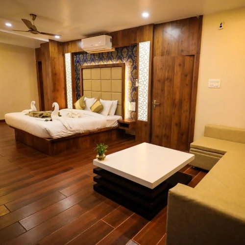 Hotel Yuvraj Grand