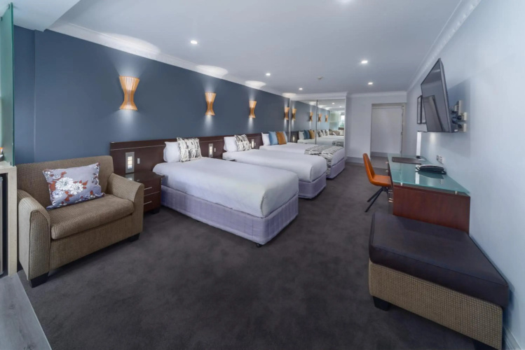 Hyde Park Inn