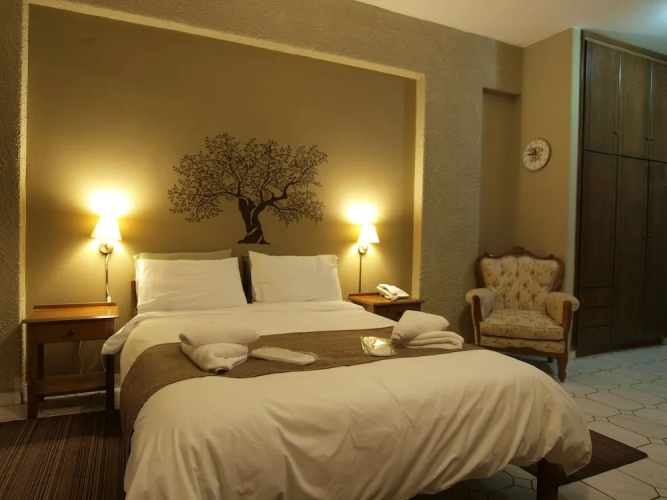 Kleopatra Traditional Hotel