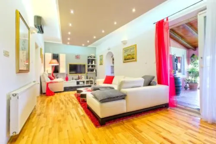Villa Thousand Roses