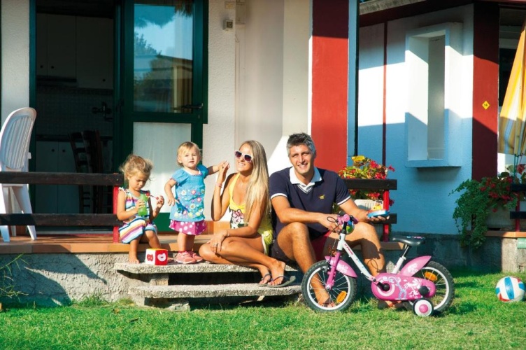 2 Bedrooms Quintuple Bungalow