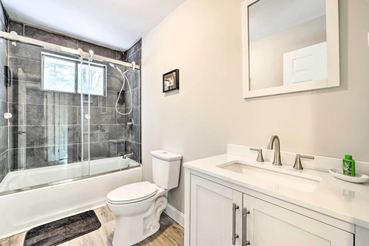3 Bedrooms Cottage