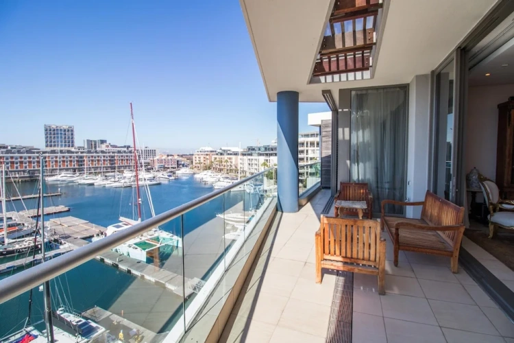 2 Bedrooms Apartment with balcony and with ocean view