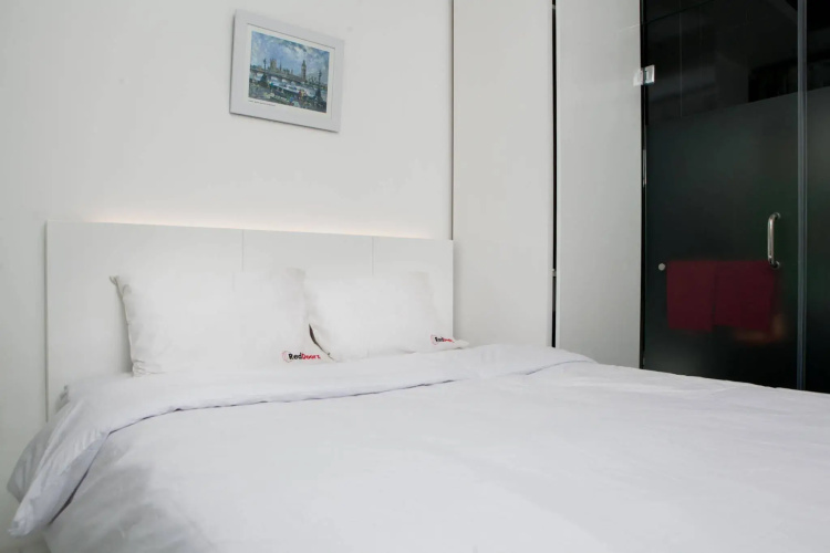 RedDoorz Plus near Parahyangan University