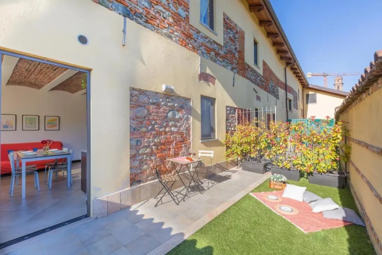 Double Basement Apartment