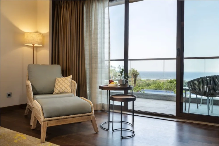 Deluxe Double room with balcony and with sea view