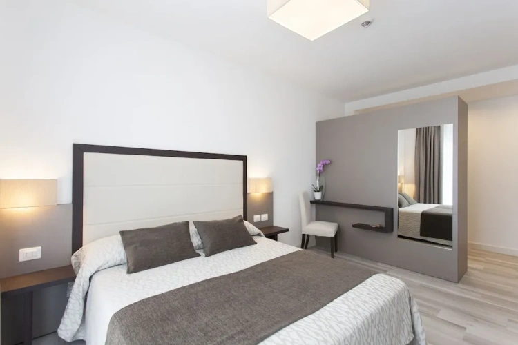 Superior Double room with balcony