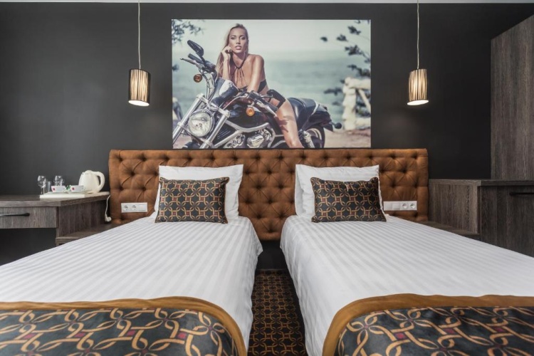 Deluxe Twin room