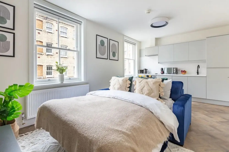 Modern 1BR Downtown Stay