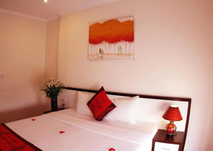 Rising Dragon Estate Hotel