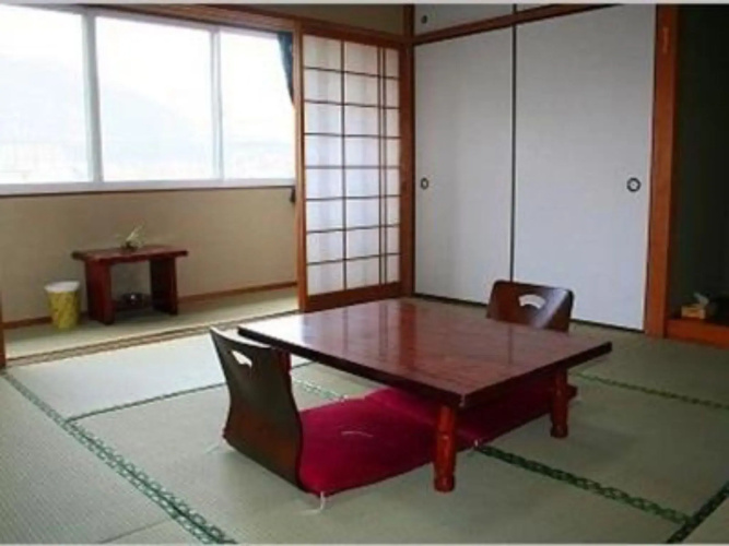 Yufuin TSURU NO YU
