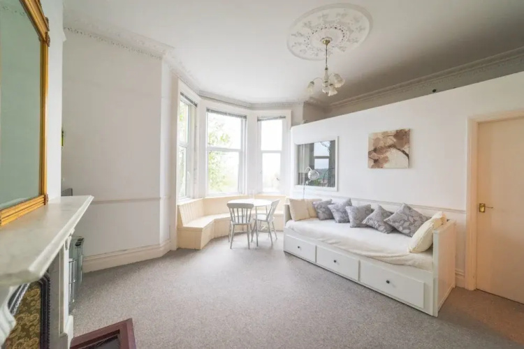 Beautiful One Bedroom Georgian Apartment