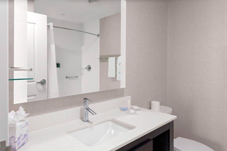 1 Bedroom Quadruple Suite