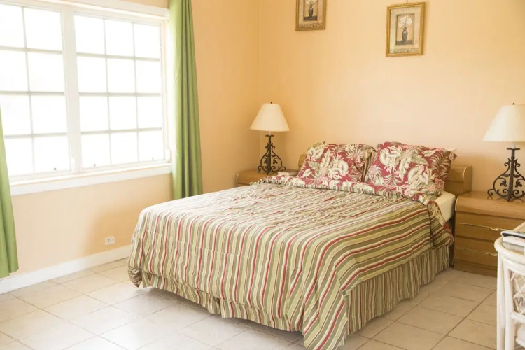 Surfers Manor