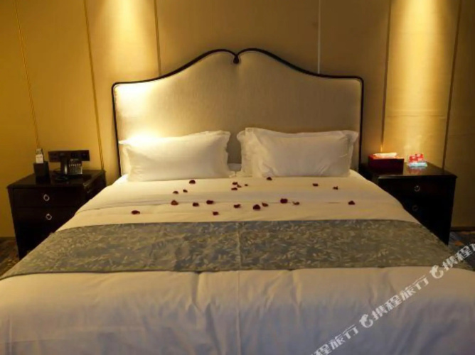 Boyue Hotel