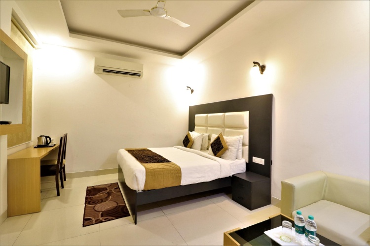 Deluxe Single room