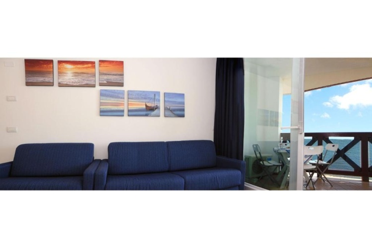 1 Bedroom Apartment with sea view