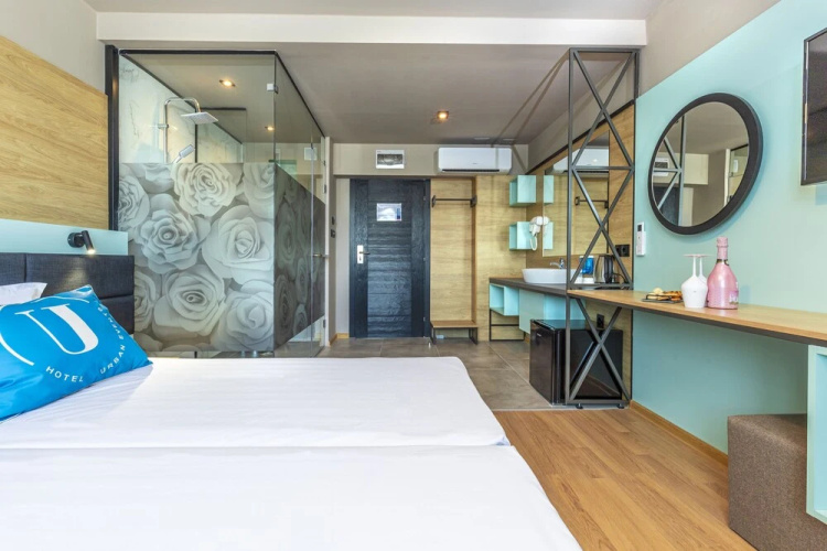 Urban Hotel