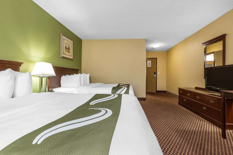 Quality Inn & Suites Bloomington University Area