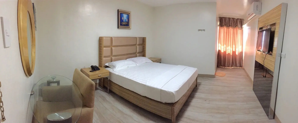 Meaco Hotel - Valenzuela