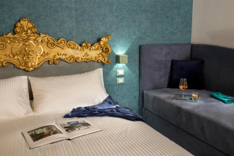 Luxury Triple room