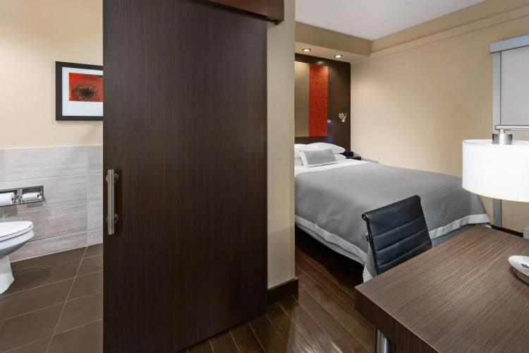 AeroStay Hotel