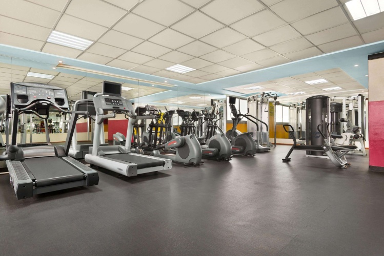 Howard Johnson Plaza By Wyndham Dubai Deira photo 25