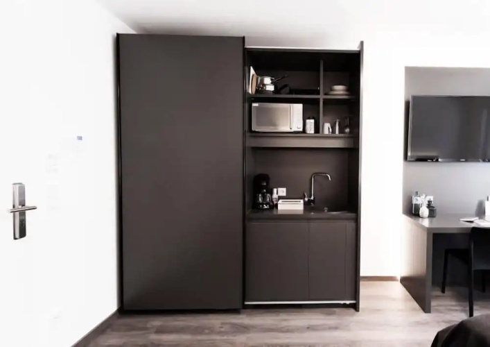 Mood contemporary living